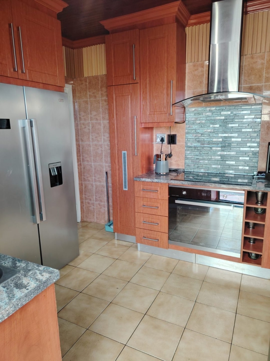 5 Bedroom Property for Sale in Mdantsane Nu 17 Eastern Cape